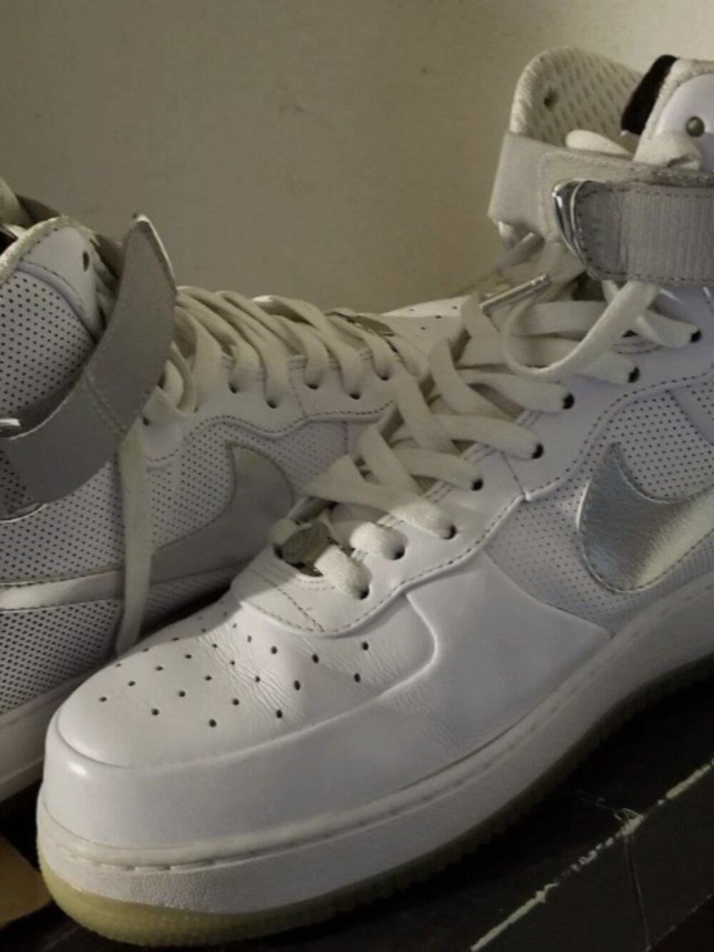 Size 12 - Futura x Nike Air Force 1 Supreme High Be True